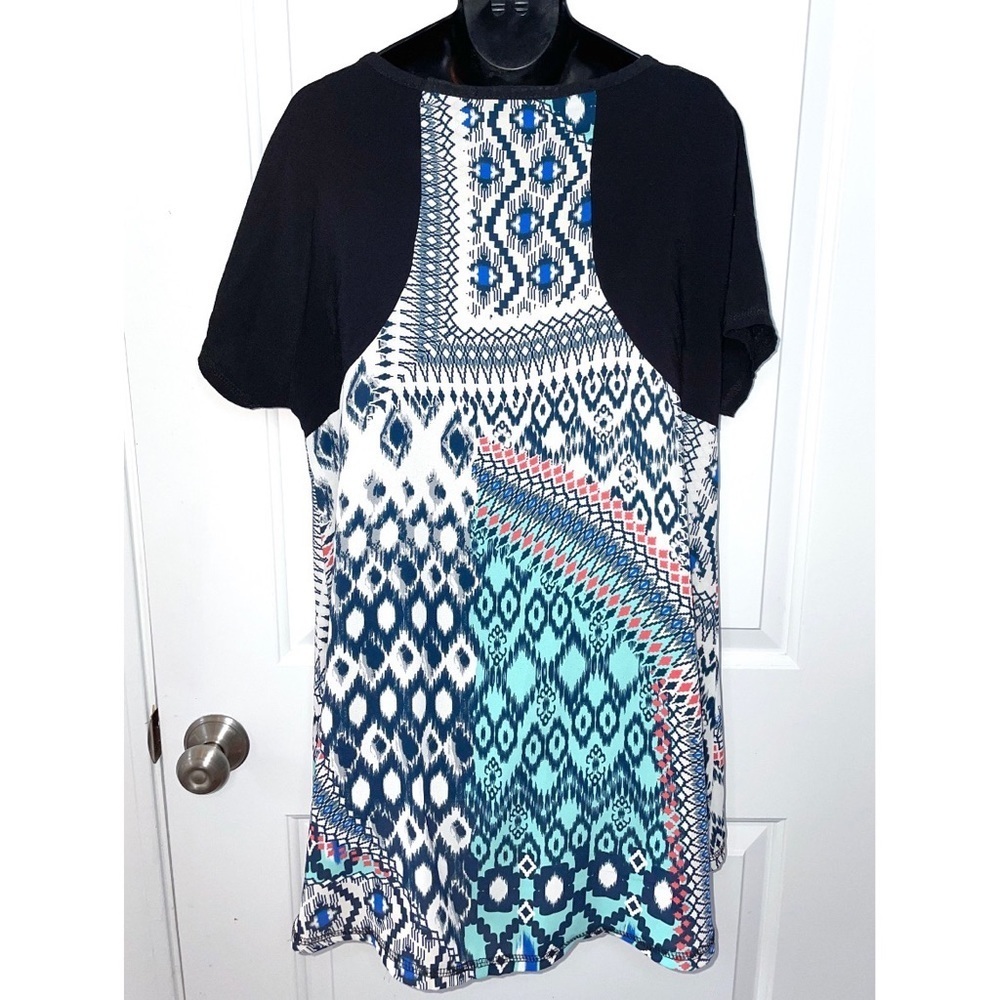 Vocal Blue & Teal Geometric Print Top – Black Embellished Sleeves- Medium - Picture 6 of 7